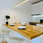 New Amazing Cozy House In The Heart