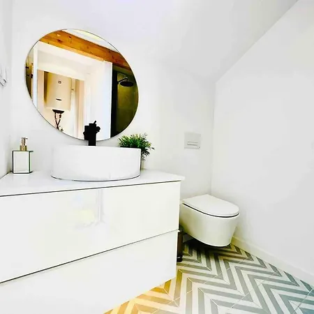 New Amazing Cozy House In The Heart Holiday home Lisbon