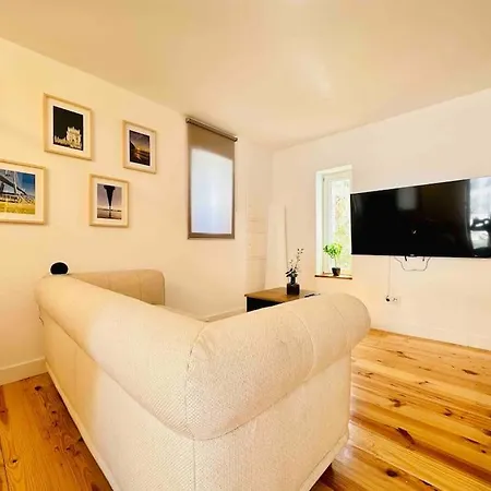 New Amazing Cozy House In The Heart * Lisbon