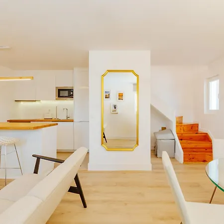 New Amazing Cozy House In The Heart * Лісабон