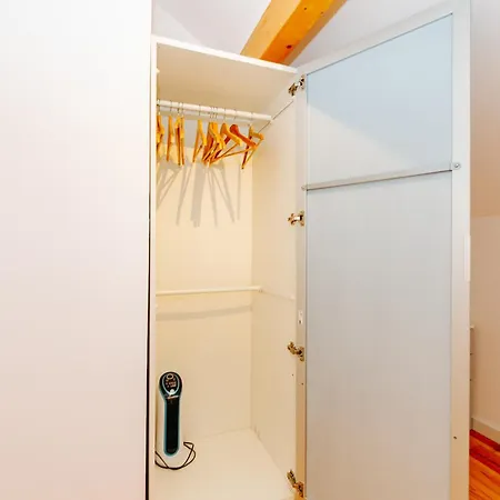 Casa de Férias New Amazing Cozy House In The Heart