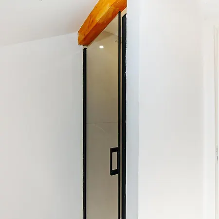 New Amazing Cozy House In The Heart