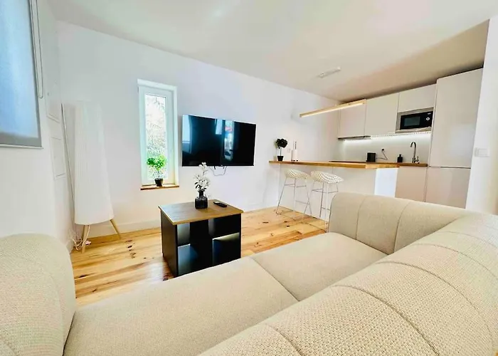 New Amazing Cozy House In The Heart بيت للعطل *