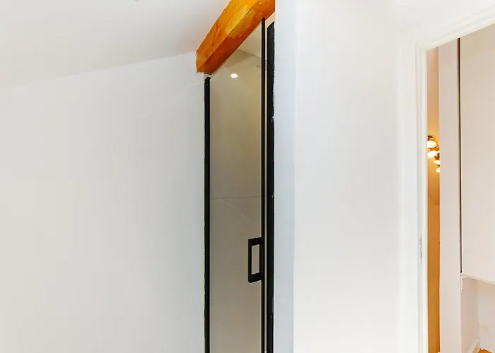 New Amazing Cozy House In The Heart