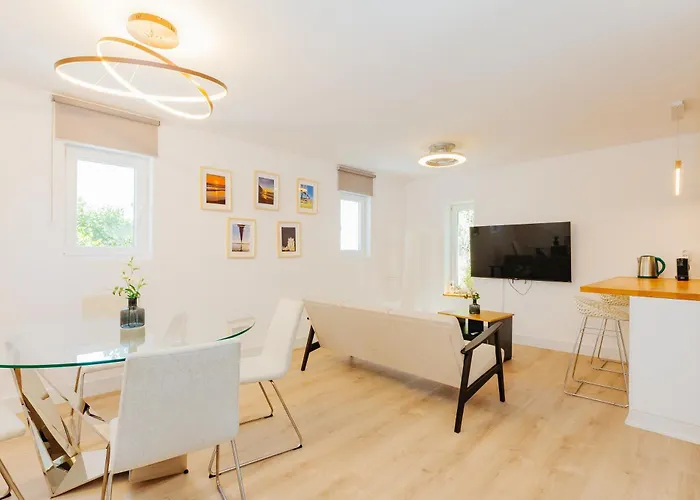 New Amazing Cozy House In The Heart بيت للعطل