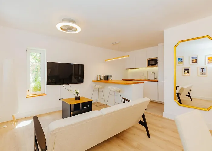 New Amazing Cozy House In The Heart بيت للعطل Lisboa