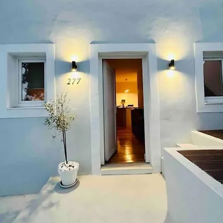 New Amazing Cozy House In The Heart Дом отдыха Лиссабон