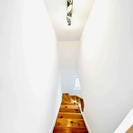 New Amazing Cozy House In The Heart